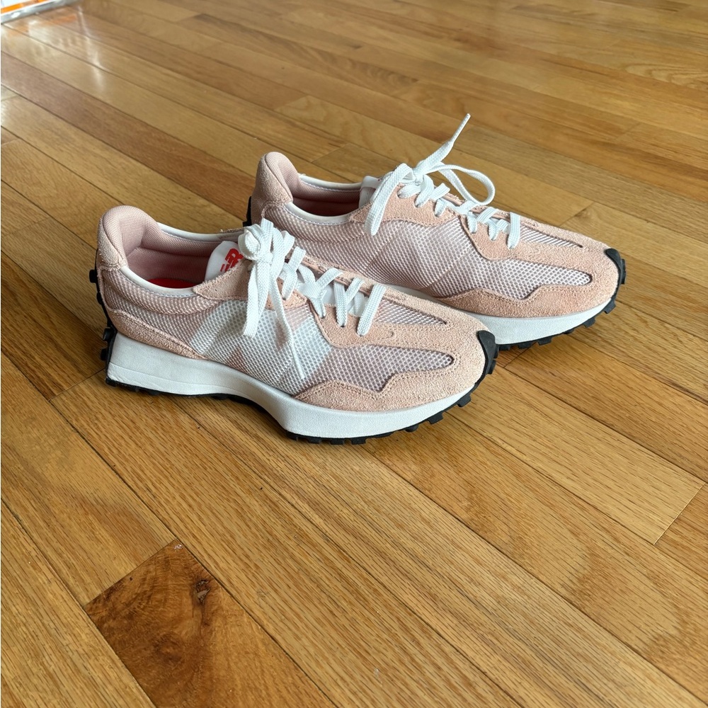 New Balance Women's 327 Pink and White Sneakers